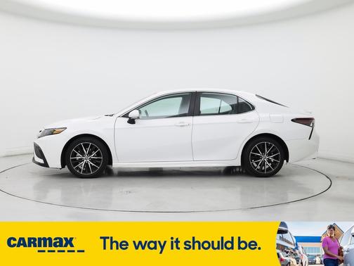 2023 Toyota Camry Hybrid SE