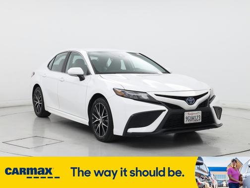 2023 Toyota Camry Hybrid SE