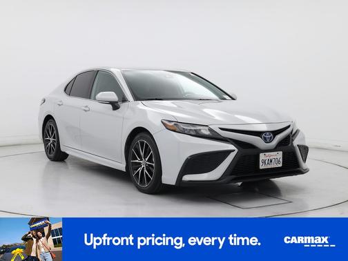 2024 Toyota Camry Hybrid SE