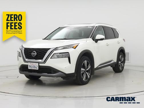 White 2023 Nissan Rogue SL