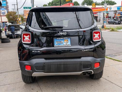 Black 2016 Jeep Renegade Limited