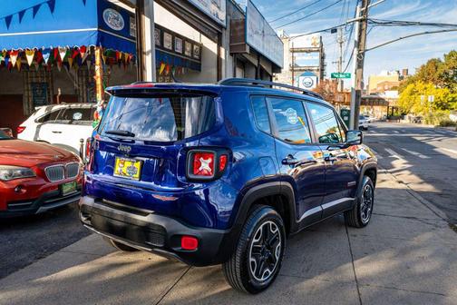 Jetset Blue 2016 Jeep Renegade Trailhawk