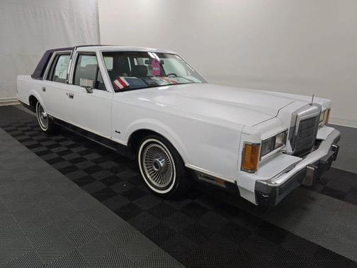 1989 Lincoln Town Car Signature