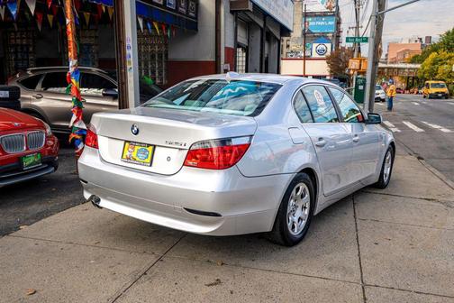 Titanium Silver Metallic 2004 BMW 525 525i Sedan 4D