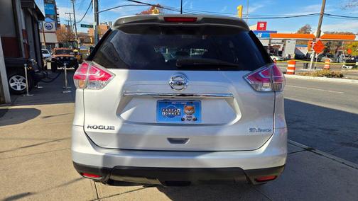 2016 Nissan Rogue SV