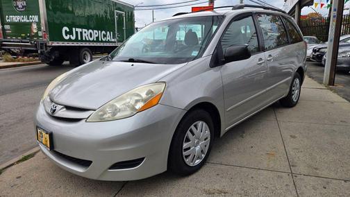 2010 Toyota Sienna CE