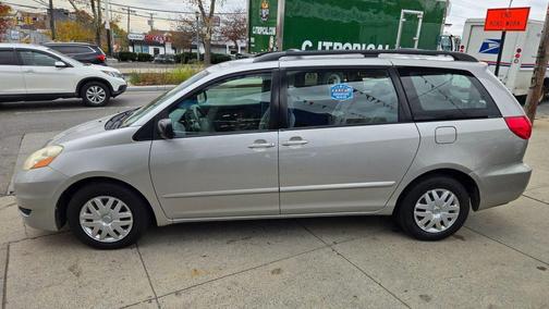 2010 Toyota Sienna CE