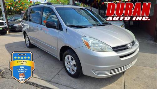 2005 Toyota Sienna LE