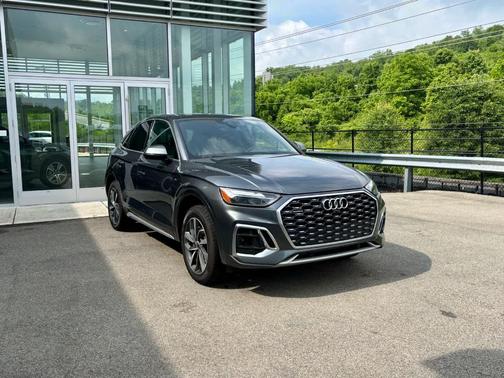 2022 Audi Q5 45 S line quattro Premium