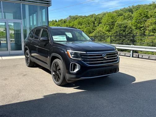 2025 Volkswagen Atlas 2.0T SE