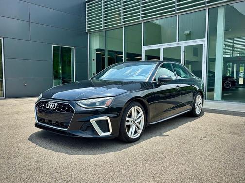 2023 Audi A4 45 S line Premium Plus