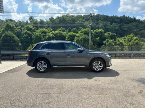 2022 Audi Q5 45 S line quattro Premium