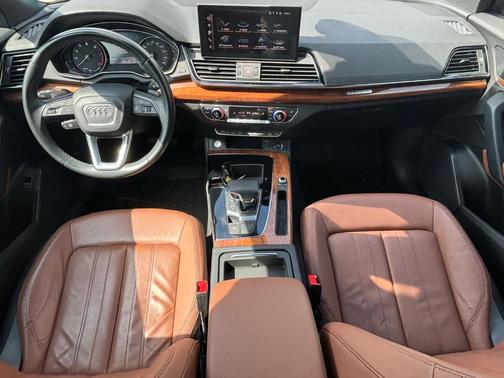 2022 Audi Q5 45 S line quattro Premium