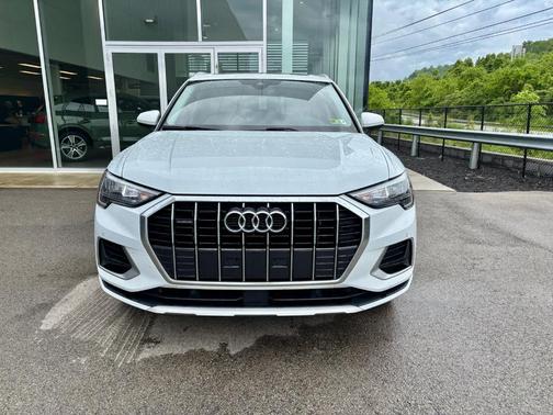2022 Audi Q3 40 Premium