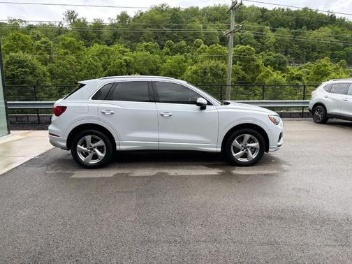 2022 Audi Q3 40 Premium