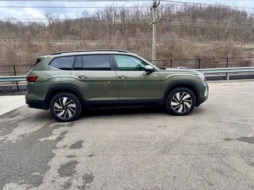 2025 Volkswagen Atlas 2.0T SE