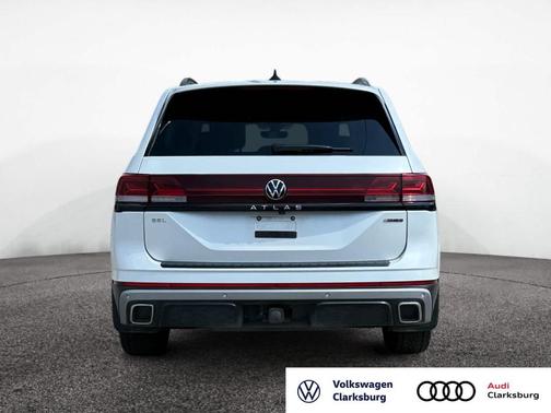 2024 Volkswagen Atlas 2.0T Peak Edition SEL