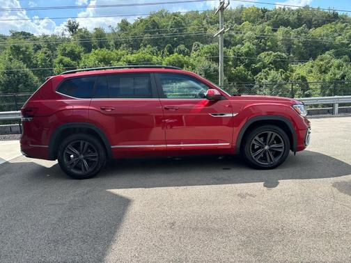 2021 Volkswagen Atlas 3.6 SE w/ Technology R-Line