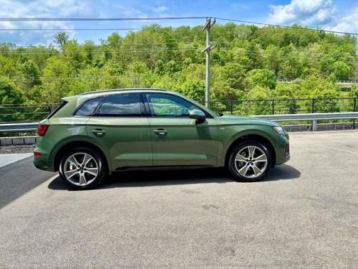 2025 Audi Q5 45 S line quattro Premium