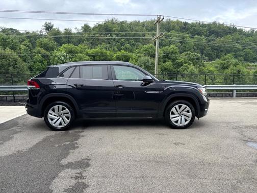 2023 Volkswagen Atlas Cross Sport 3.6L V6 SE w/Technology