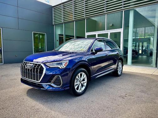 2025 Audi Q3 45 S line Premium