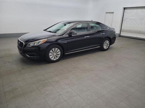 Eclipse Black 2016 Hyundai SONATA Hybrid SE