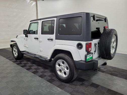 2013 Jeep Wrangler Unlimited Sahara