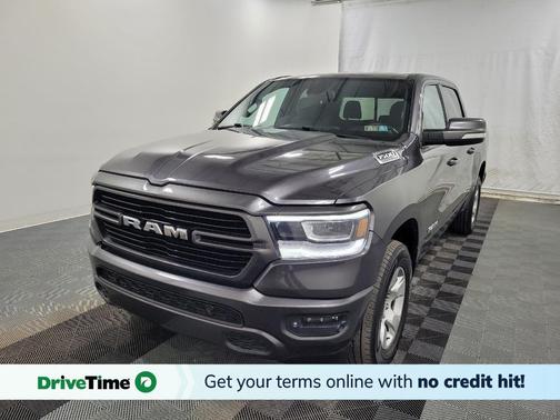Granite Crystal Metallic Clearcoat 2019 RAM 1500 Big Horn