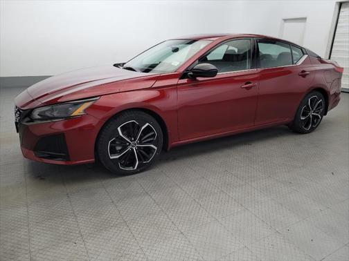 2023 Nissan Altima SR FWD