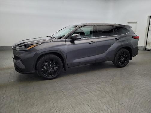 2022 Toyota Highlander L