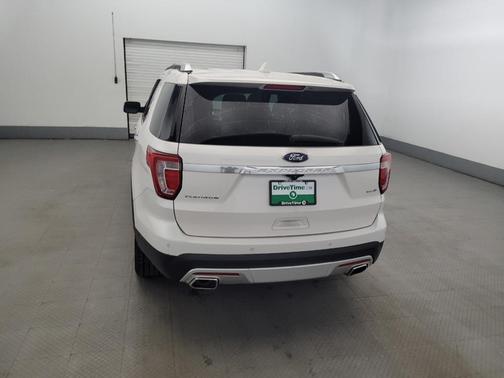 White Platinum Metallic Tri-Coat 2017 Ford Explorer Platinum