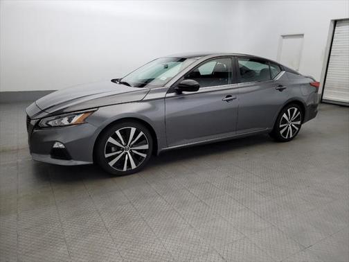 2022 Nissan Altima SR FWD