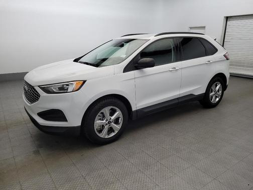 2023 Ford Edge SE