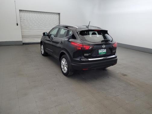 Magnetic Black 2018 Nissan Rogue Sport SV