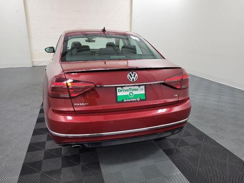 2019 Volkswagen Passat 2.0T R-Line