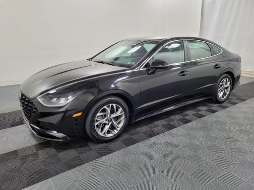 2022 Hyundai SONATA SEL