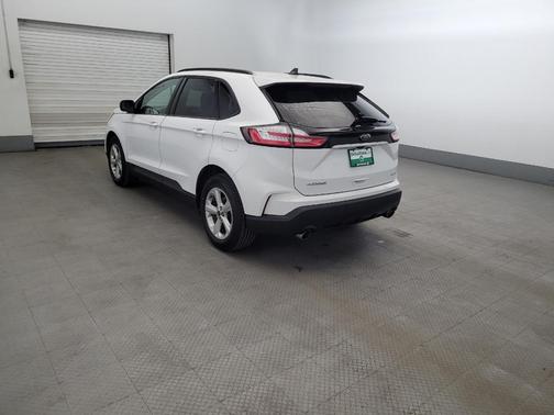 Oxford White 2020 Ford Edge SE