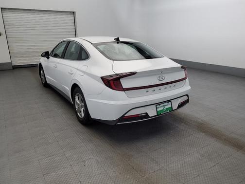 2022 Hyundai SONATA SE