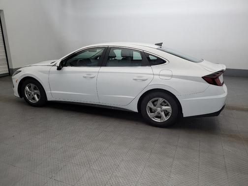 2022 Hyundai SONATA SE