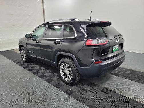 Diamond Black Crystal Pearlcoat 2019 Jeep Cherokee Latitude Plus