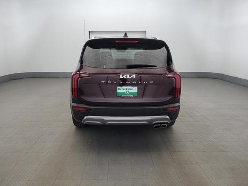 Sangria 2022 Kia Telluride EX