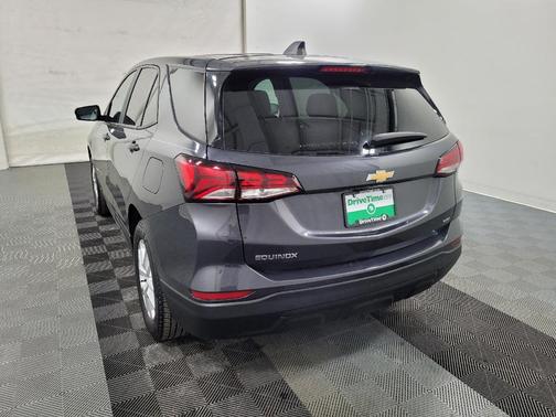 Iron Gray Metallic 2022 Chevrolet Equinox LS