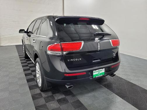 2015 Lincoln MKX Base