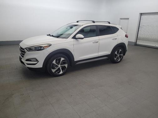 Dazzling White 2017 Hyundai TUCSON Limited