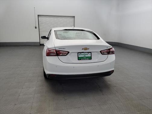 2021 Chevrolet Malibu FWD LT