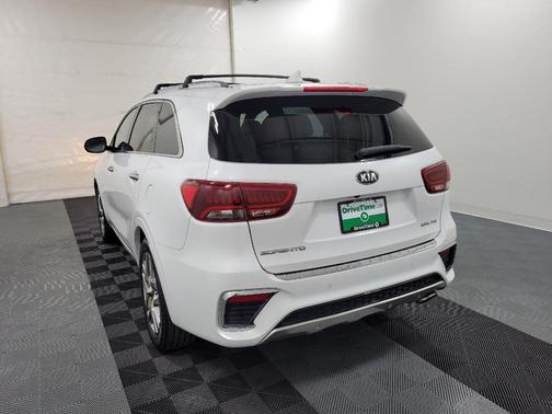 2019 Kia Sorento SX