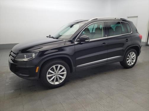 2017 Volkswagen Tiguan 2.0T Wolfsburg Edition