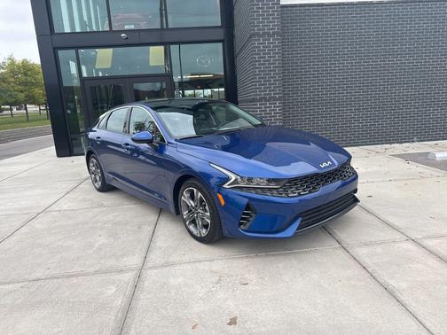 2023 Kia K5 EX