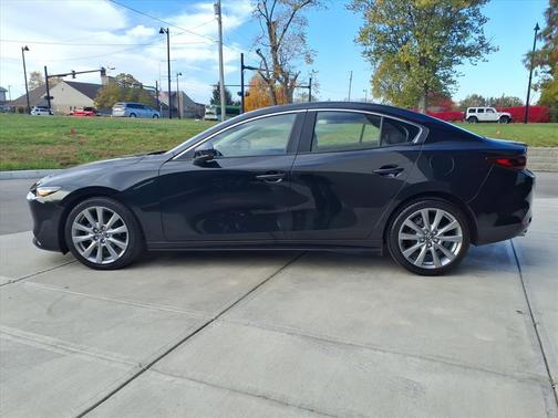 2022 Mazda Mazda3 FWD w/Preferred Package