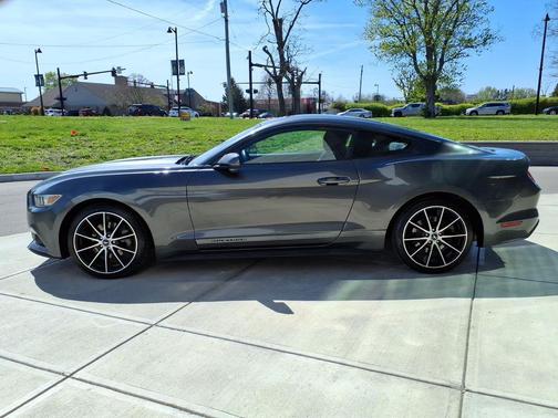 2017 Ford Mustang EcoBoost